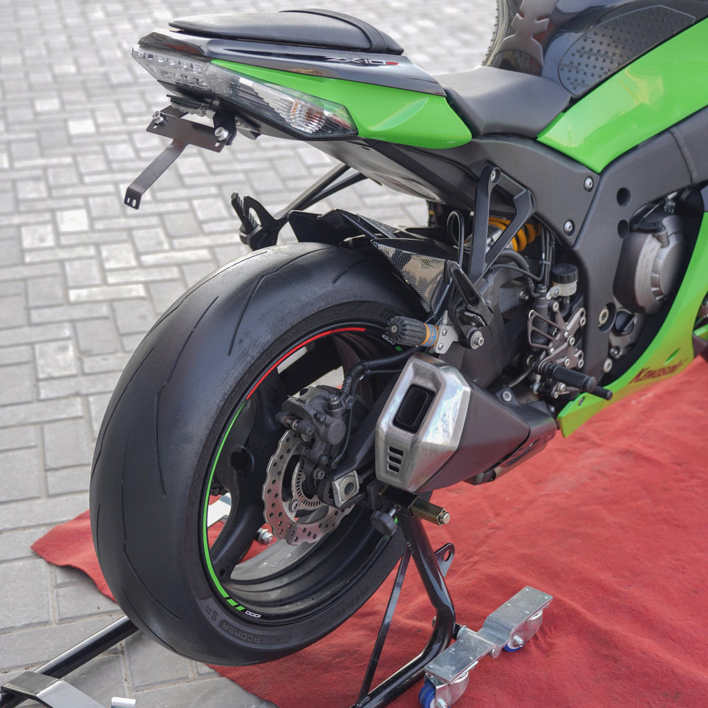 دراجة نارية كاواساكي نينجا ZX10R موديل 2013 للبيع - اتصل الآن على 00971555598040