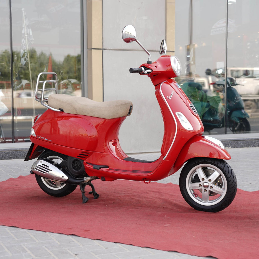 2012 Used Vespa LX 150 Excellent City Scooter for Sale In UAE