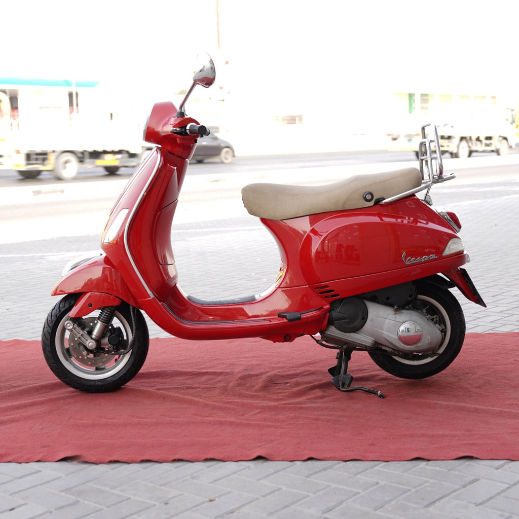 2012 Used Vespa LX 150 Excellent City Scooter for Sale In UAE