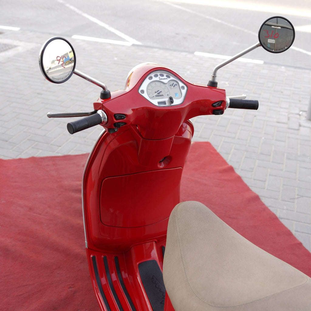 2012 Used Vespa LX 150 Excellent City Scooter for Sale In UAE
