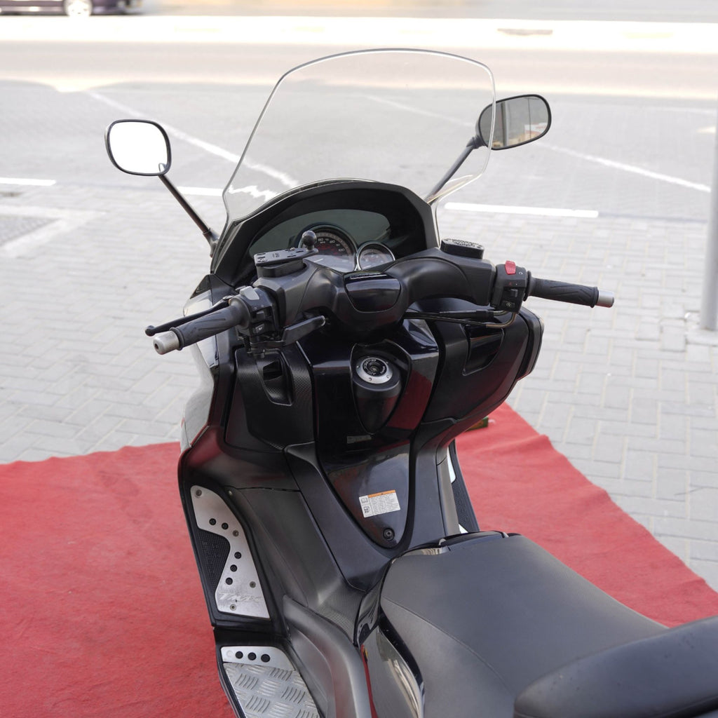 Used 2012 Maxi-Scooter TMAX Yamaha XP530 for Sale In UAE