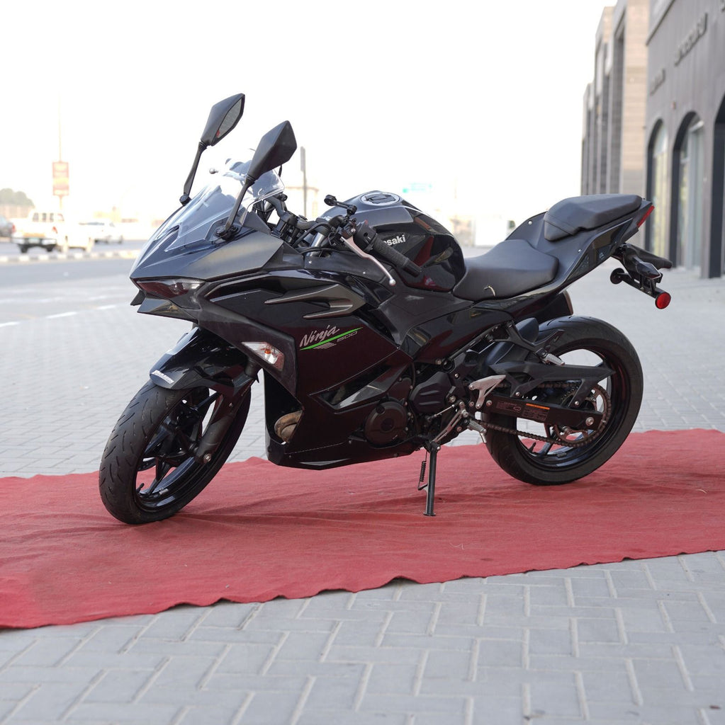 Used 2024 Kawasaki Ninja 500 Sport Bike for Sale In UAE