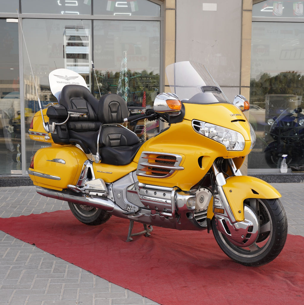 2001 Honda Gold Wing 1800CC Bike for Sale - Contact Now: +971555598040
