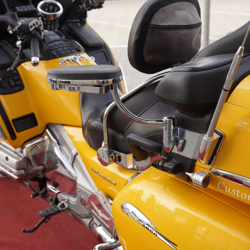 2001 Honda Gold Wing 1800CC Bike for Sale - Contact Now: +971555598040