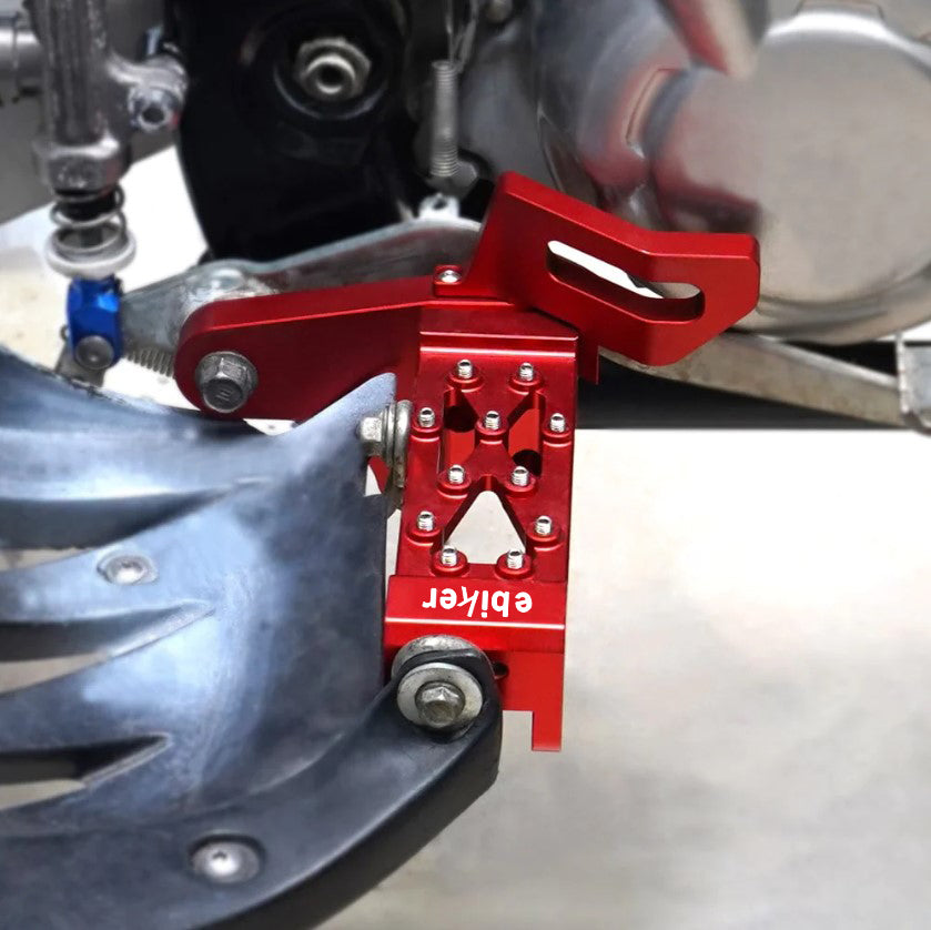 دواسات القدمين لدراجة ياماها رابتور Raptor 700 باللون الأحمر - EB11240455