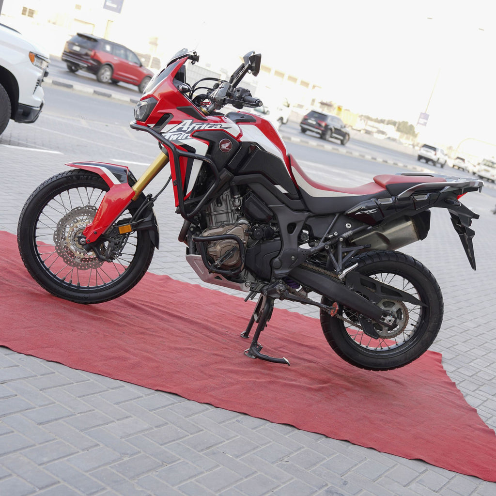 2017 Honda Africa Twin 1000CC DCT Automatic Motorcycle for Sale - Contact Now: +971555598040