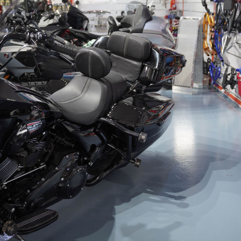 2024 Harley Davidson Road King Premium Touring Bike In Dubai - 0569000351