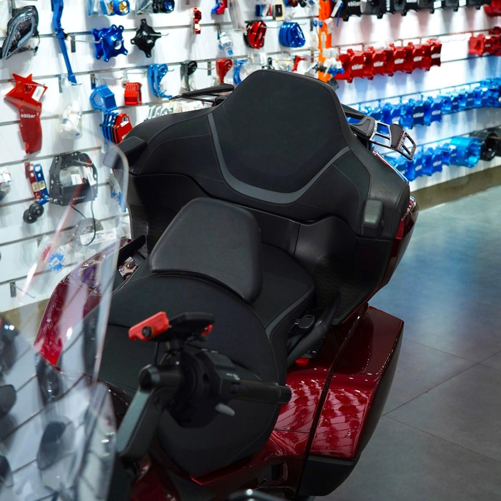 Used 2023 Honda Gold Wing 1800 for Sale In Abudhabi - 0555546678