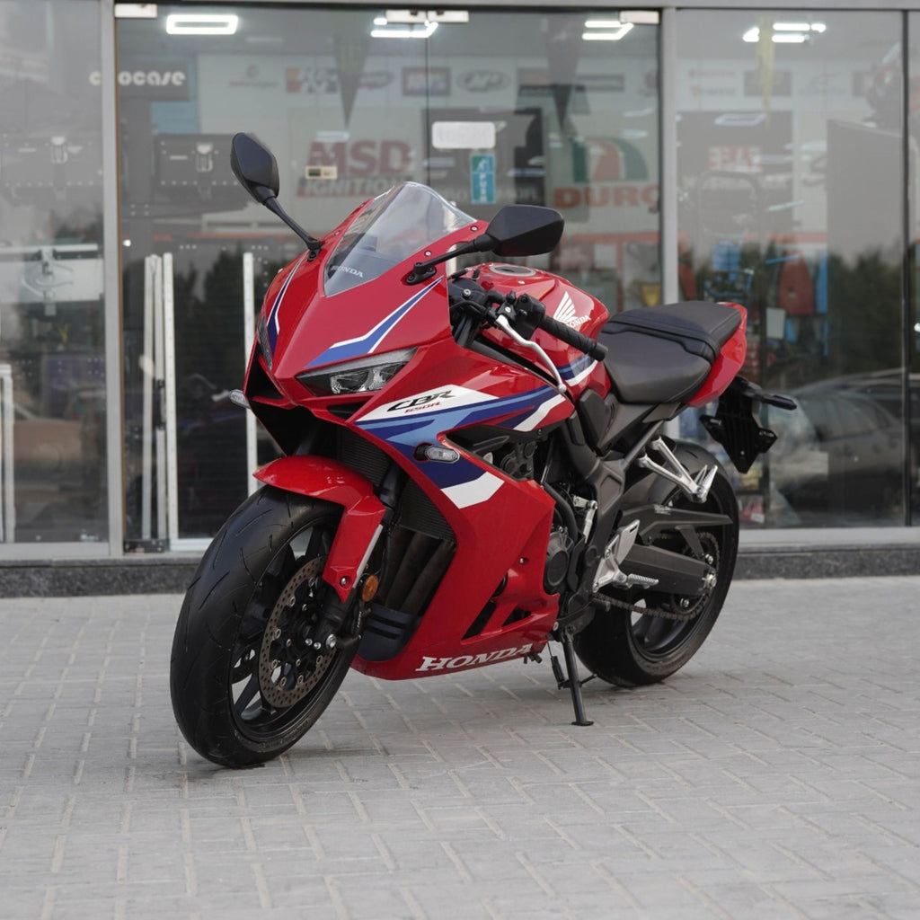2025 Honda CBR650R Used Sport Bike In Sharjah - 0555598040