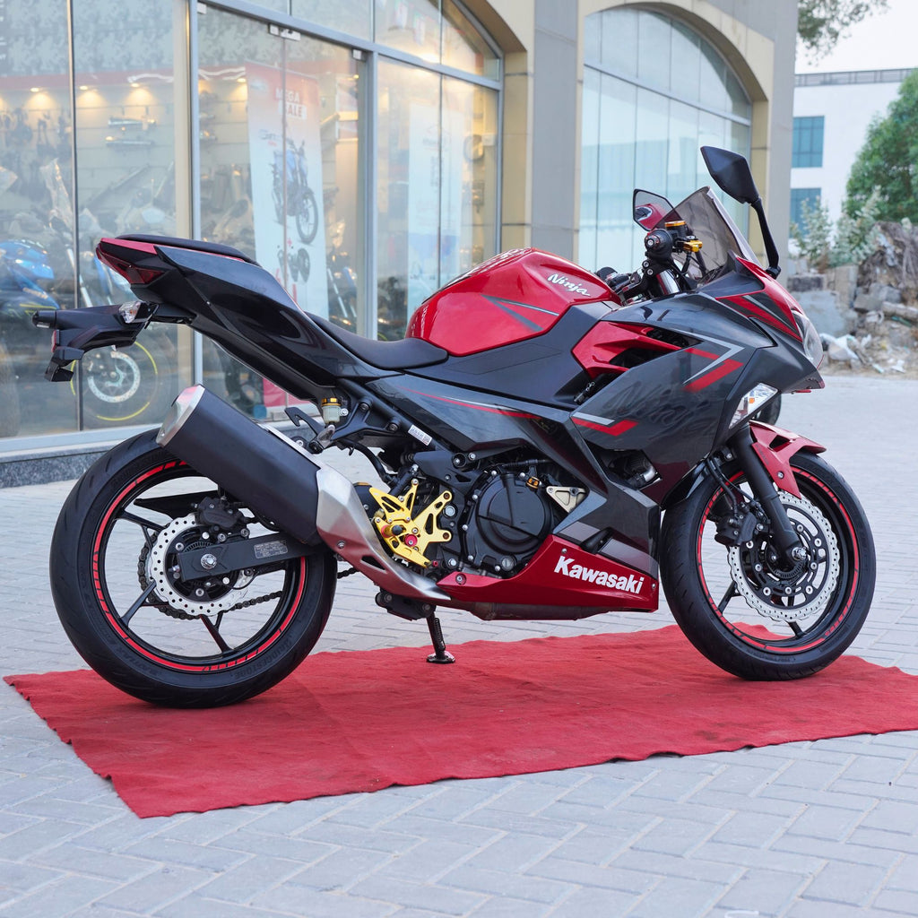 2019 Kawasaki Ninja Red Motorcycle for Sale - Call Now +971555598040