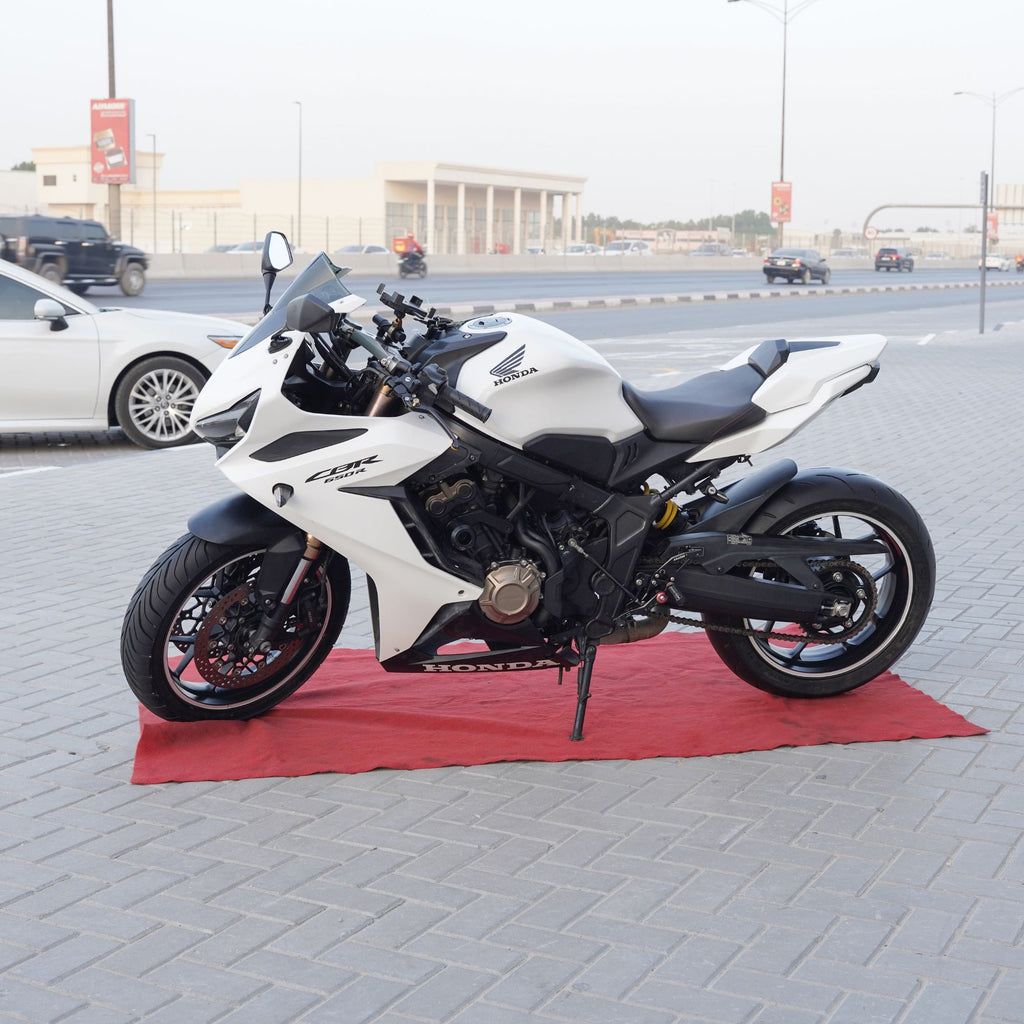 Second Hand 2021 Honda CBR 650R for Sale Call Now Alkhubaizi UAE