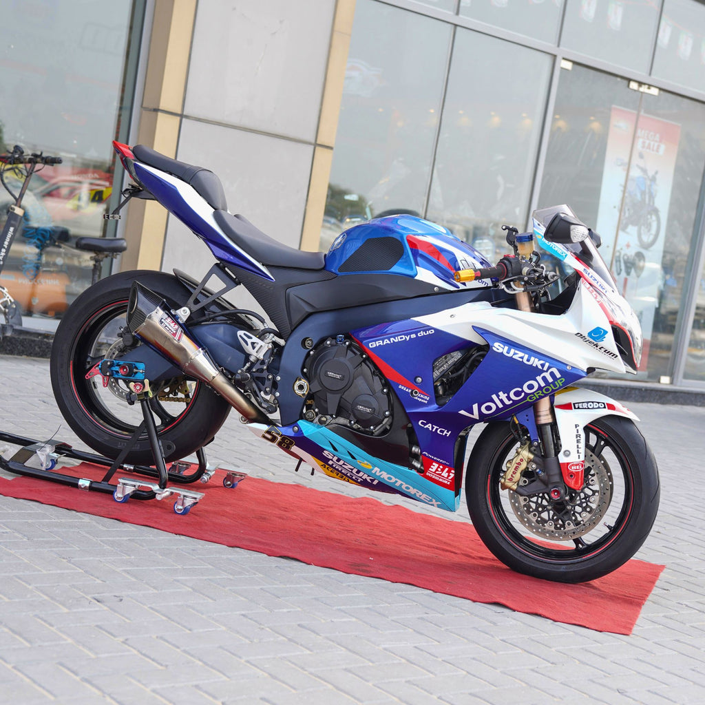 للبيع سوزوكي GSXR 1000CC موديل 2012 - اتصل الآن على 00971555598040