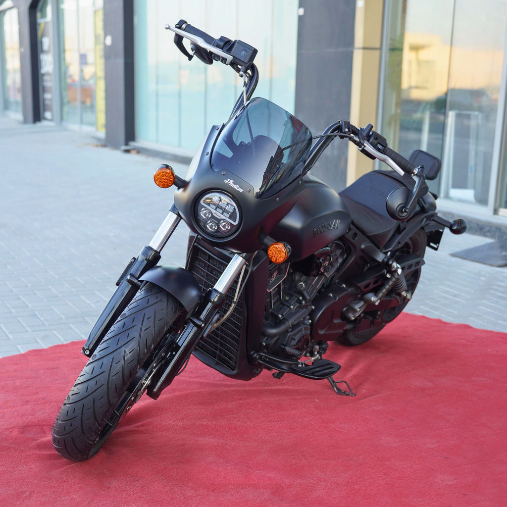 دراجة نارية Indian Scout Rogue Premium موديل 2022 للبيع - اتصل الآن على +971555598040