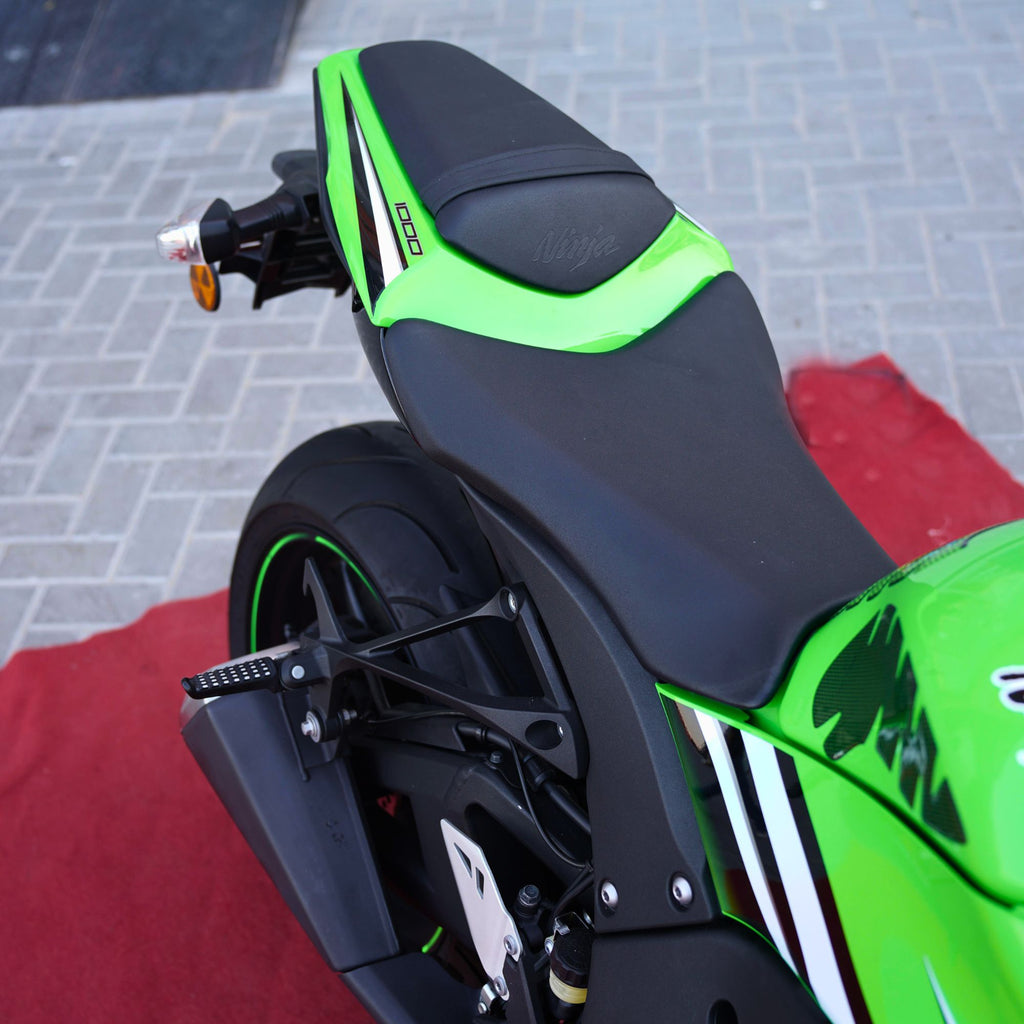 دراجة نارية سوبر كاواساكي ZX10R موديل 2017 للبيع - اتصل الآن على 00971555598040