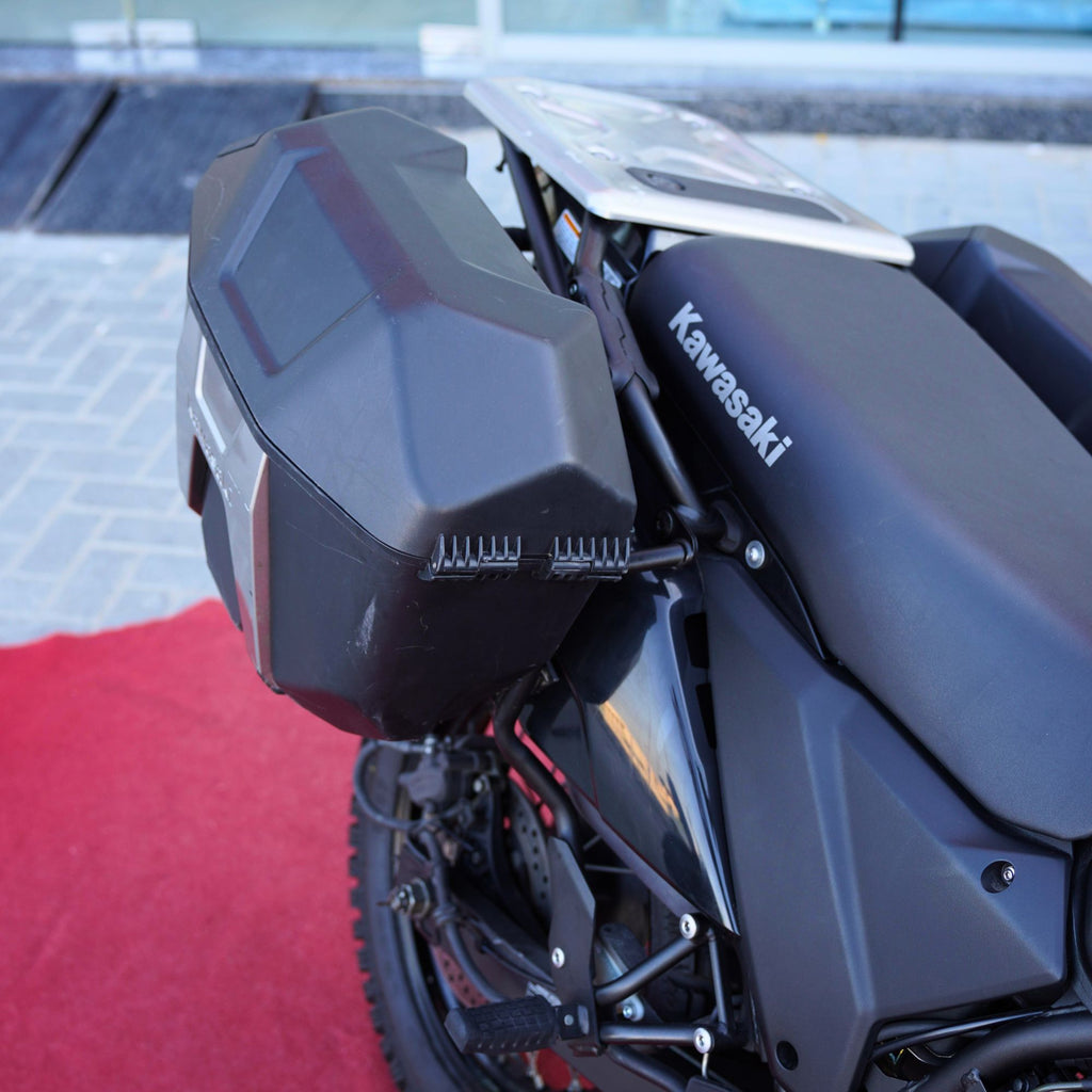 دراجة كاواساكي KLR 650CC ثنائية الرياضة موديل 2023 للبيع - اتصل الآن: 00971555598040