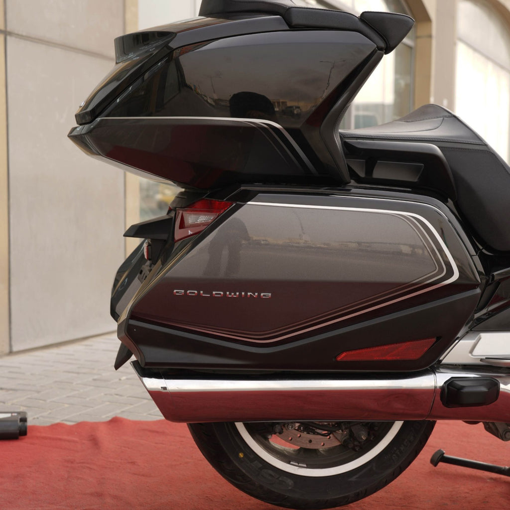دراجة هوندا جولد وينج DCT 1800CC فاخرة للرحلات موديل 2020 للبيع في الإمارات العربية المتحدة