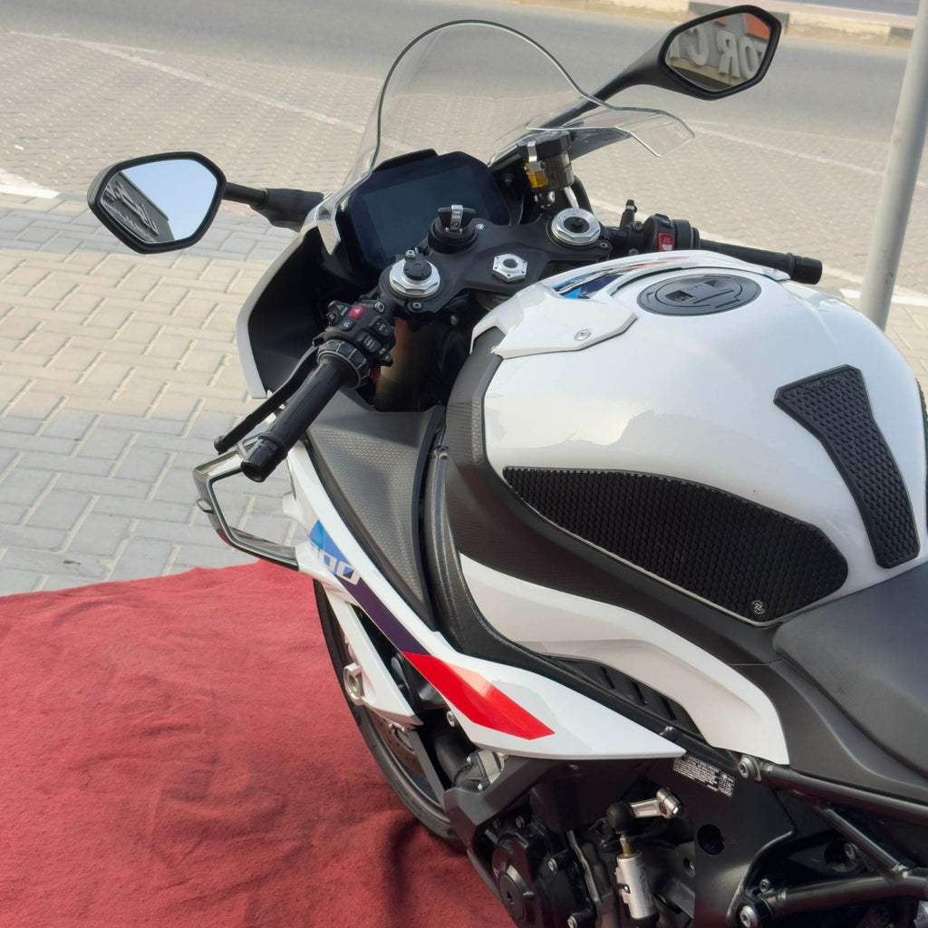 Used 2023 BMW S1000RR Superbike 999 CC 205 hp for Sale In UAE