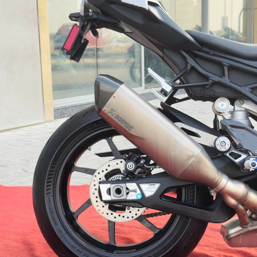 Used 2023 BMW S1000RR Superbike 999 CC 205 hp for Sale In UAE