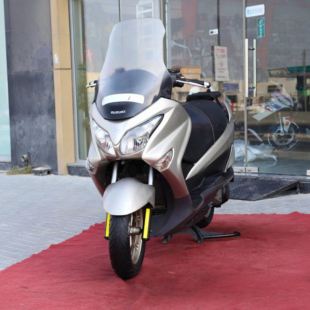 Used 2015 Suzuki Burgman 200CC Scooter for Sale In UAE