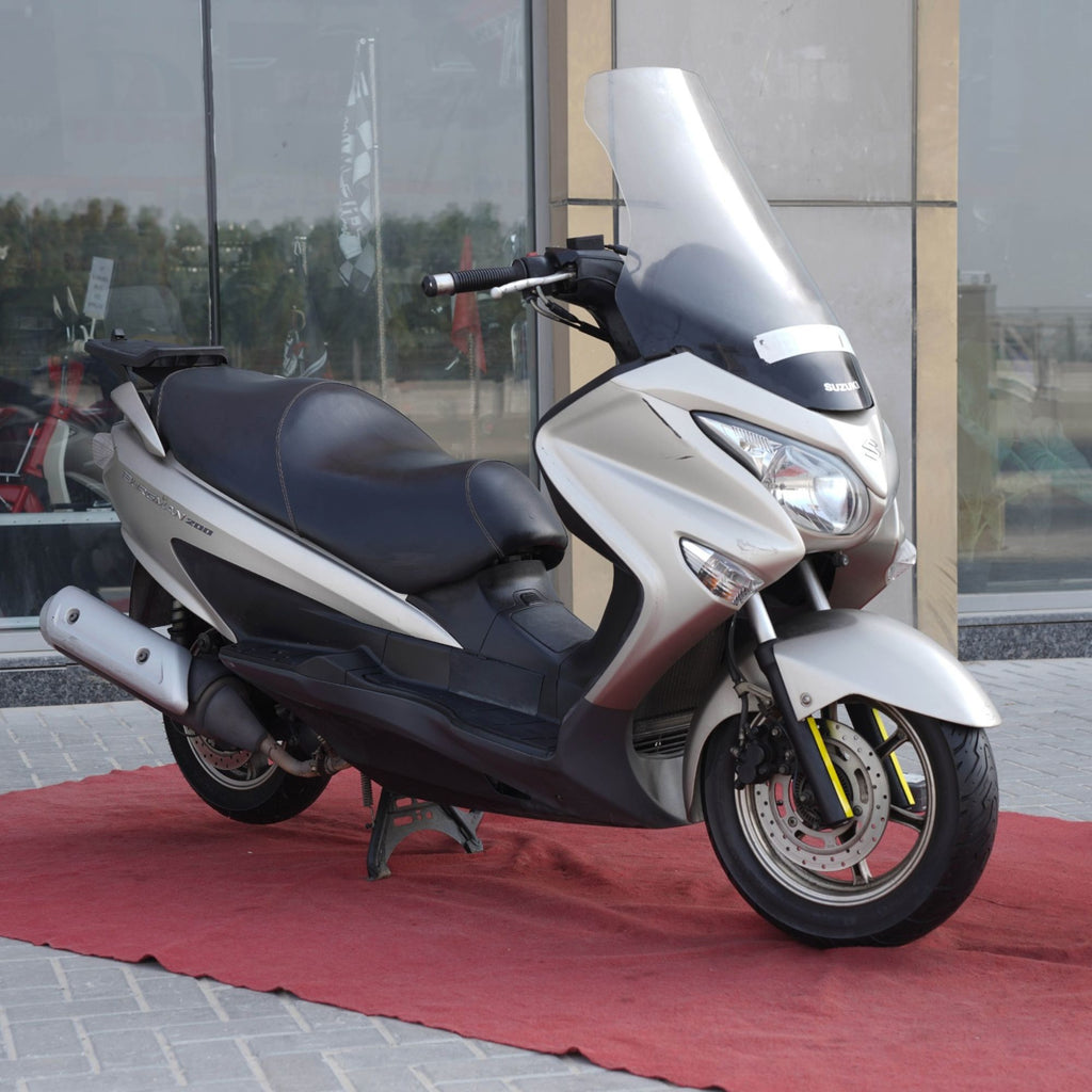 Used 2015 Suzuki Burgman 200CC Scooter for Sale In UAE