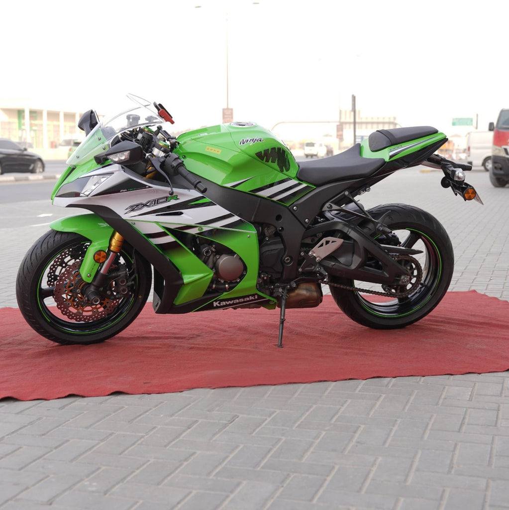 2014 Used Kawasaki Ninja ZX-10R Motorcycle for Sale In UAE