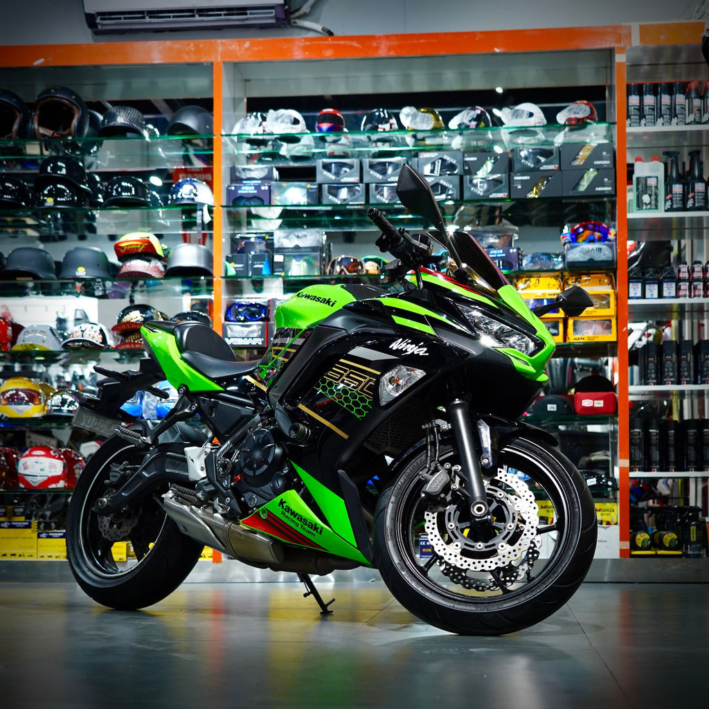 Used 2021 Kawasaki Ninja 650 ABS Motorcycle for Sale In Abudhabi