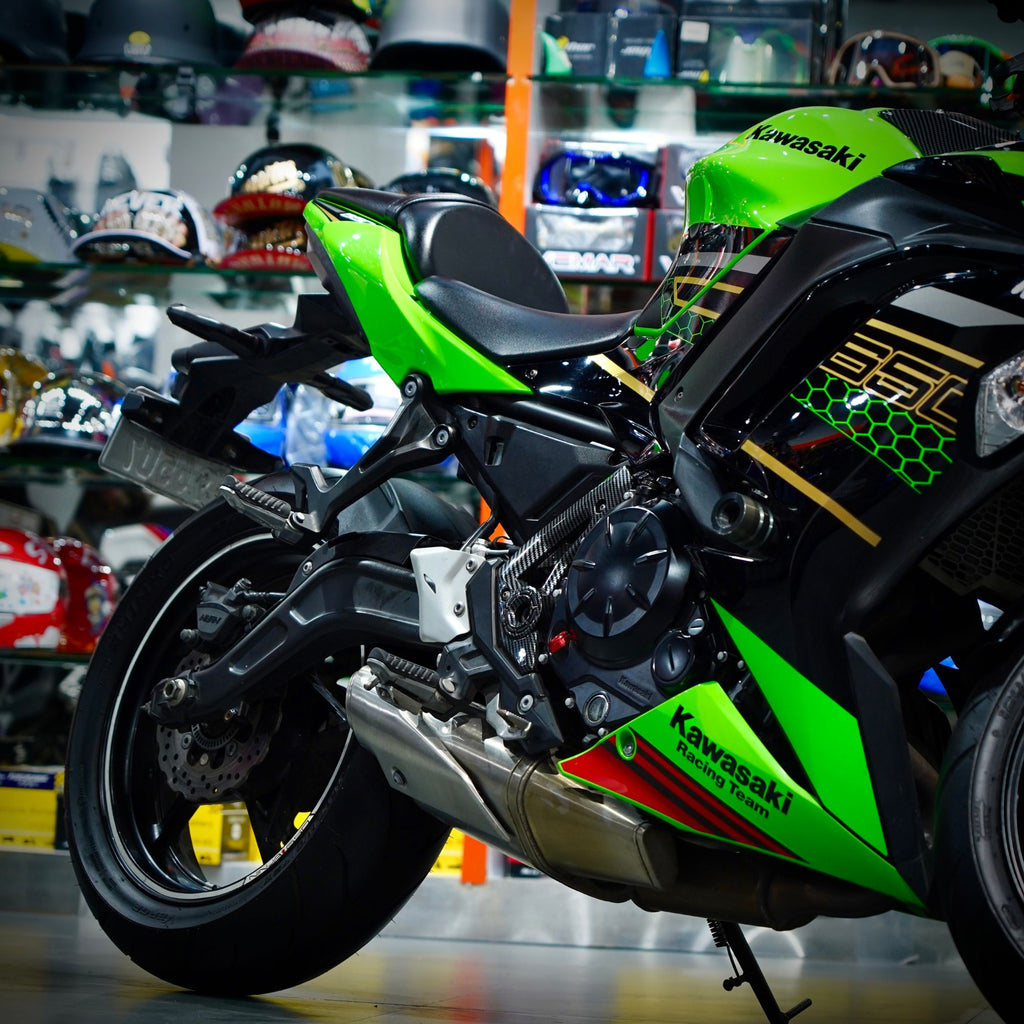 Used 2021 Kawasaki Ninja 650 ABS Motorcycle for Sale In Abudhabi