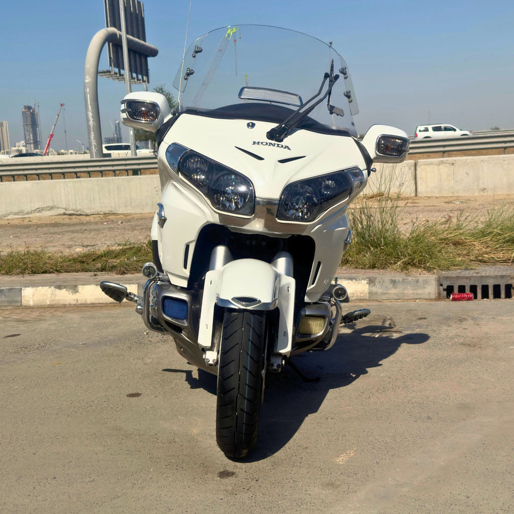 Used 2014 Honda Japan White Motorcycle In Dubai - 0569000351