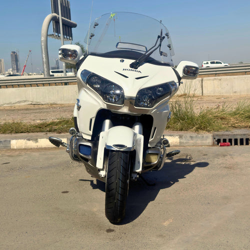 Used 2014 Honda Japan White Motorcycle In Dubai - 0569000351