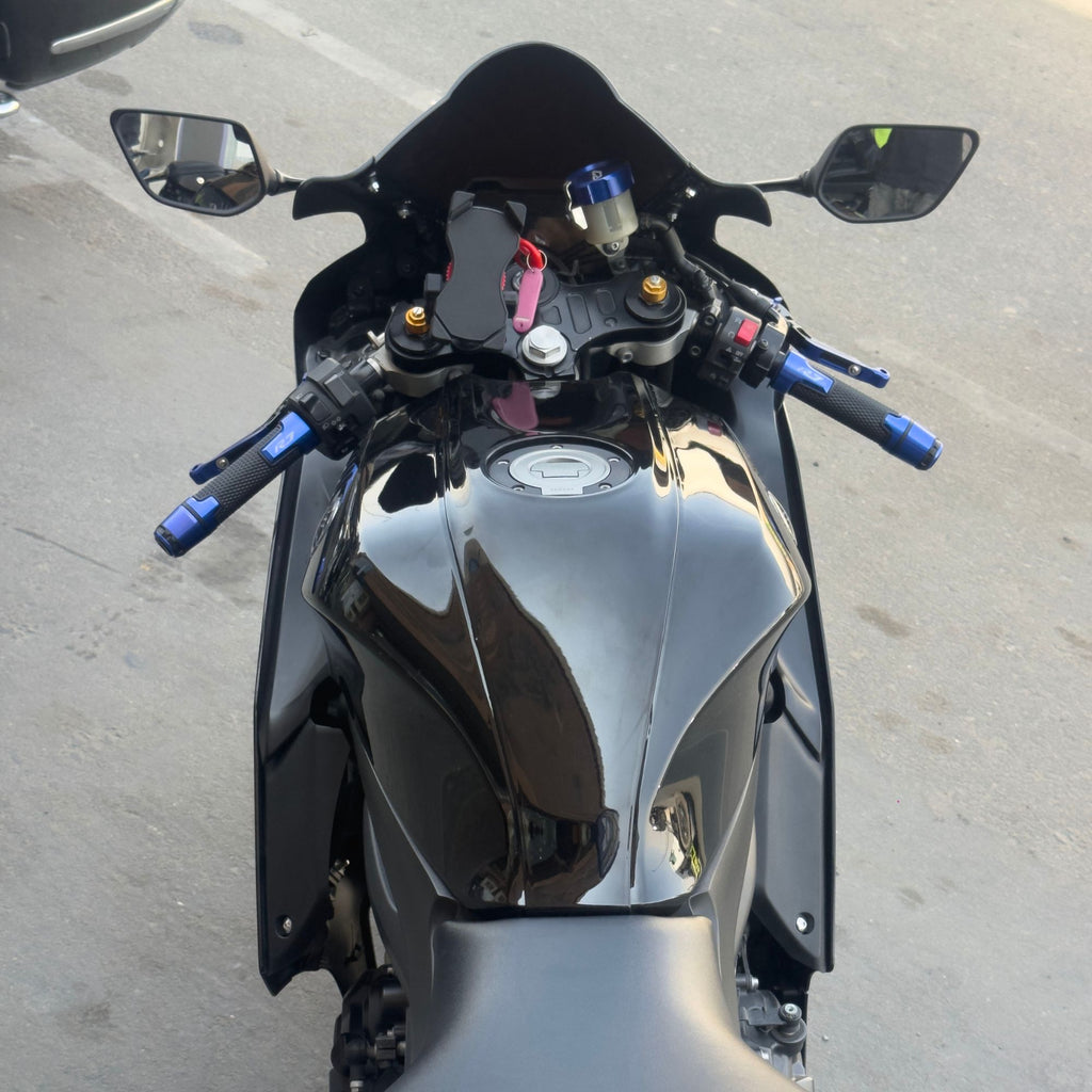 Used 2022 Yamaha R7 Sportbike For Sale In Dubai - 0569000351