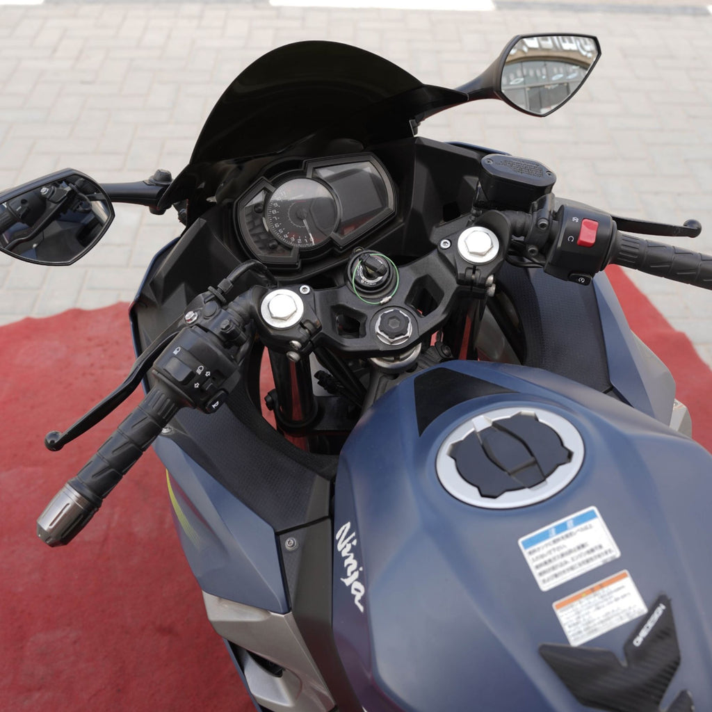 Used 2022 Kawasaki Ninja 400 ABS Sportbike In Sharjah - 0555598040