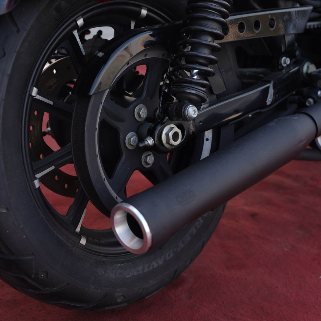 Used 2019 Harley Davidson Iron 883 XL883N Motorcycle In Sharjah - 0555598040