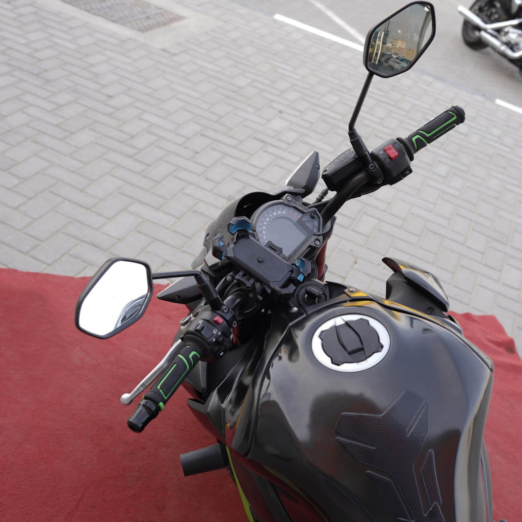 Used 2019 Kawasaki Z900 ABS Naked Bike for Sale In Sharjah - 0555598040