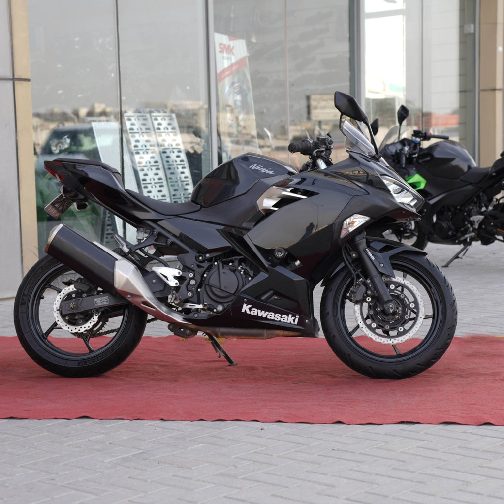 Used 2019 Kawasaki Ninja 400 ABS Motorcycle for Sale In Sharjah - 0555598040