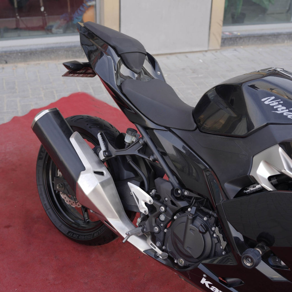 Used 2019 Kawasaki Ninja 400 ABS Motorcycle for Sale In Sharjah - 0555598040