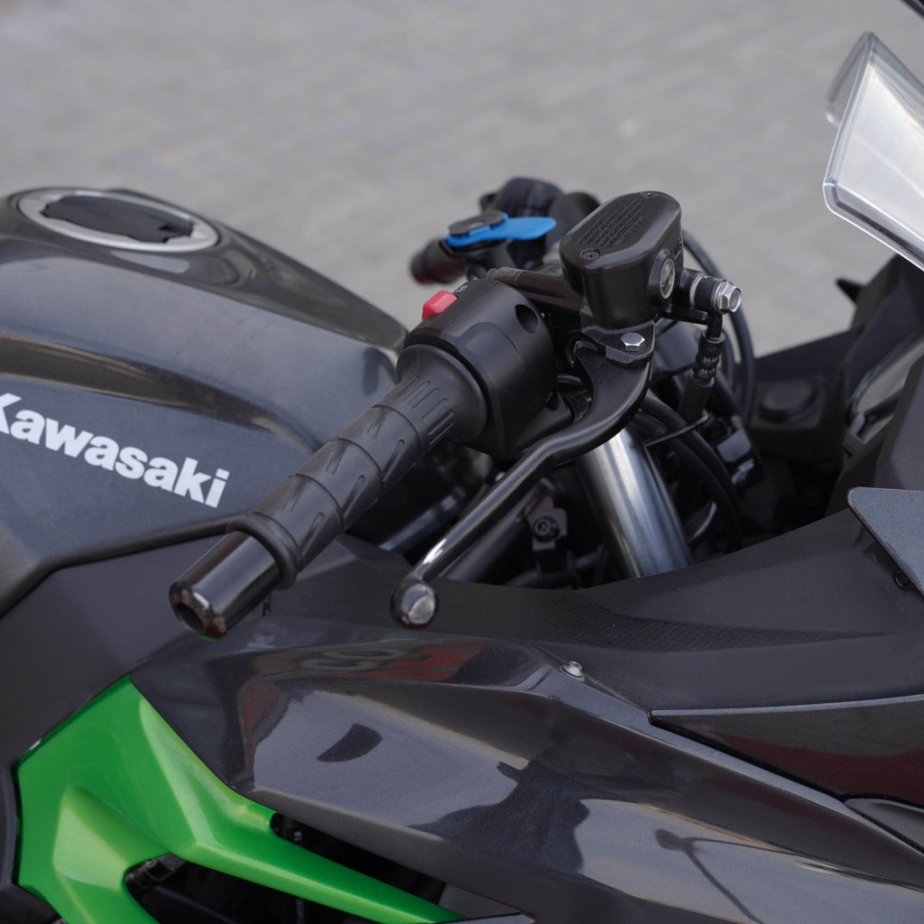 2022 Used Kawasaki Ninja 400 ABS Motorcycle for Sale In Sharjah - 0555598040