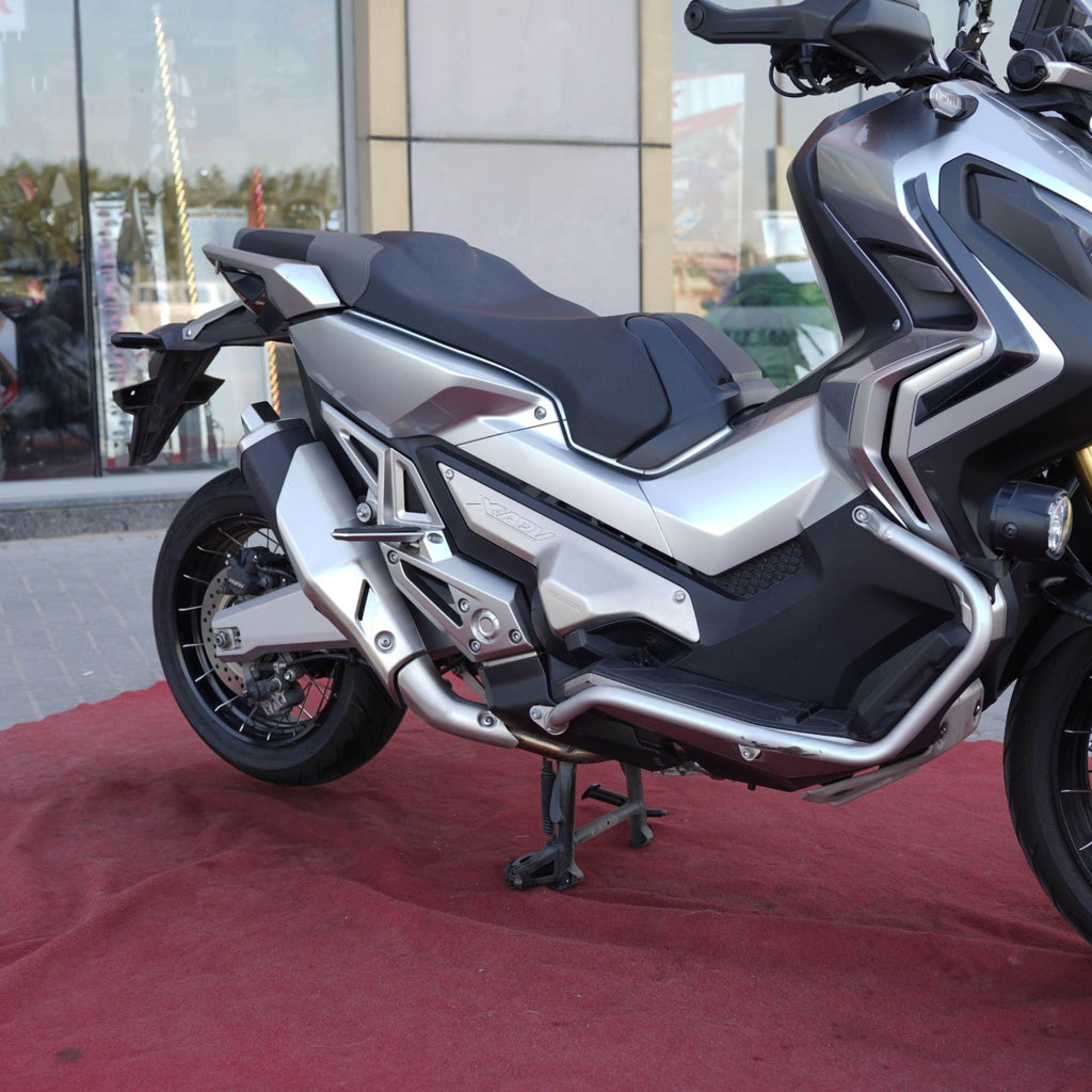 Used 2019 Honda XADV 750 Adventure Scooter for Sale In Sharjah - 0555598040
