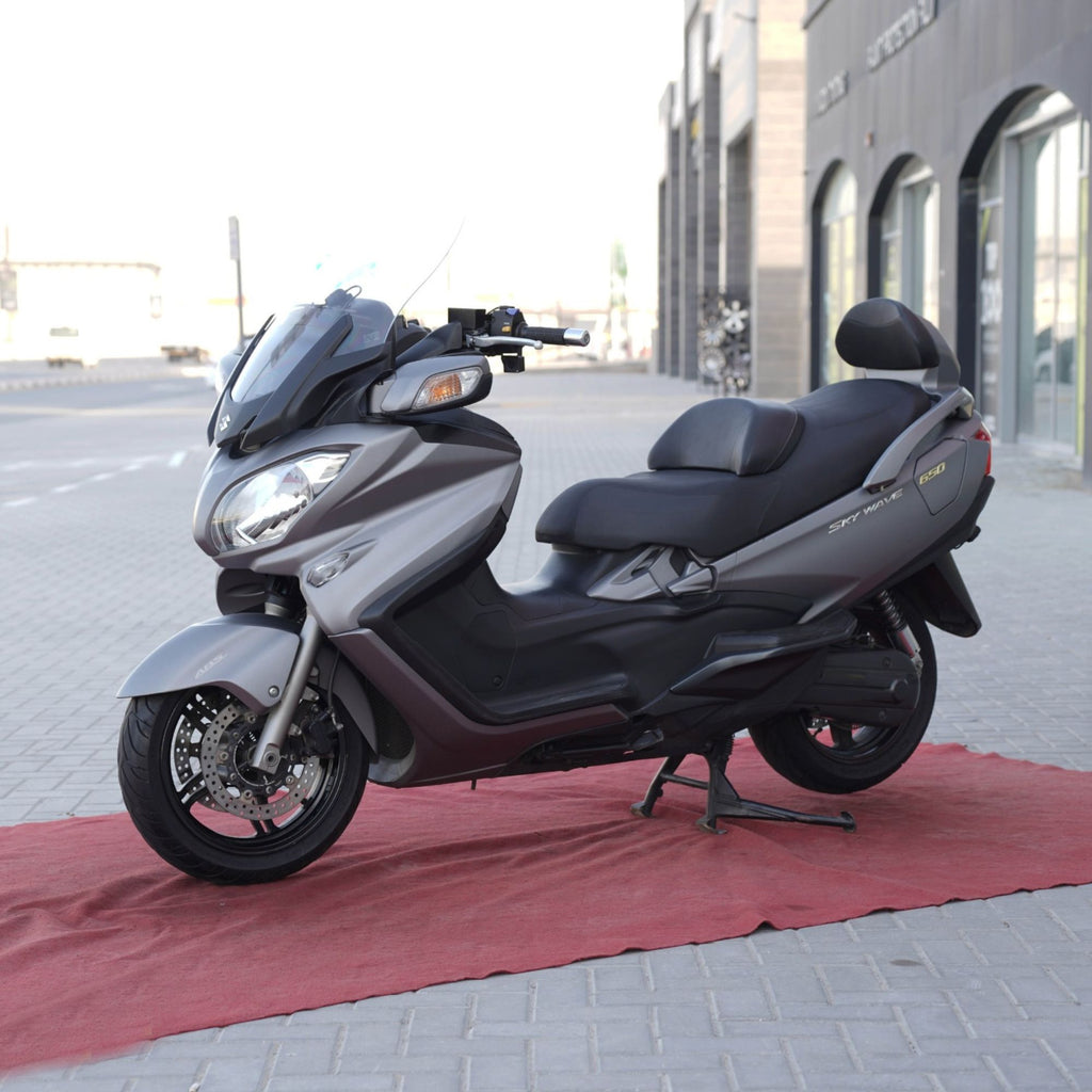 2017 Used Suzuki Skywave 650 Maxi Scooter In Sharjah - 0555598040