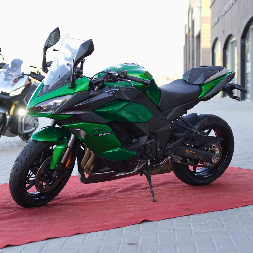 Used 2022 Kawasaki SX 1000 Sportbike for Sale In Sharjah - 0555598040