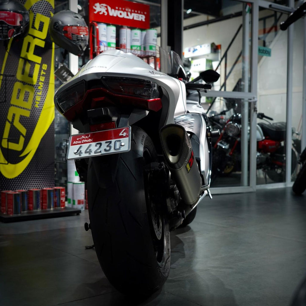 Used 2022 Suzuki Hayabusa 1340CC Superbike for Sale In Abudhabi - 0555546678