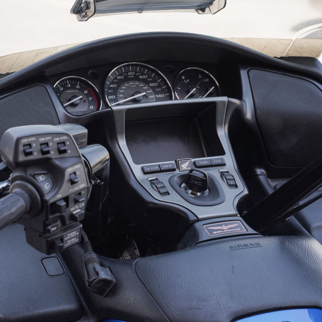 2012 Honda Gold Wing 1800cc Touring Motorcycle In Sharjah - 0555598040