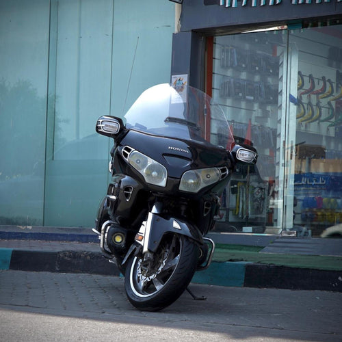 2002 Used Honda Gold Wing GL1800 Touring Motorcycle In Abudhabi - 0555546678