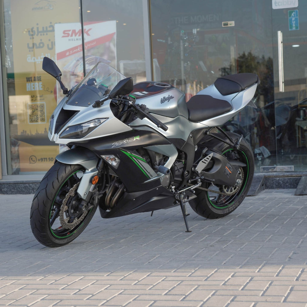 2018 Kawasaki Ninja ZX-6R Used for Sale In Sharjah - 0555598040