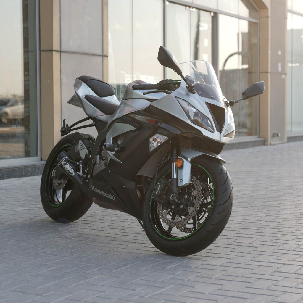 2018 Kawasaki Ninja ZX-6R Used for Sale In Sharjah - 0555598040