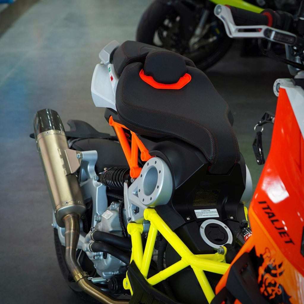 Italjet Dragster 300 278cc Italian Sports Scooter In Abudhabi - 0555546678