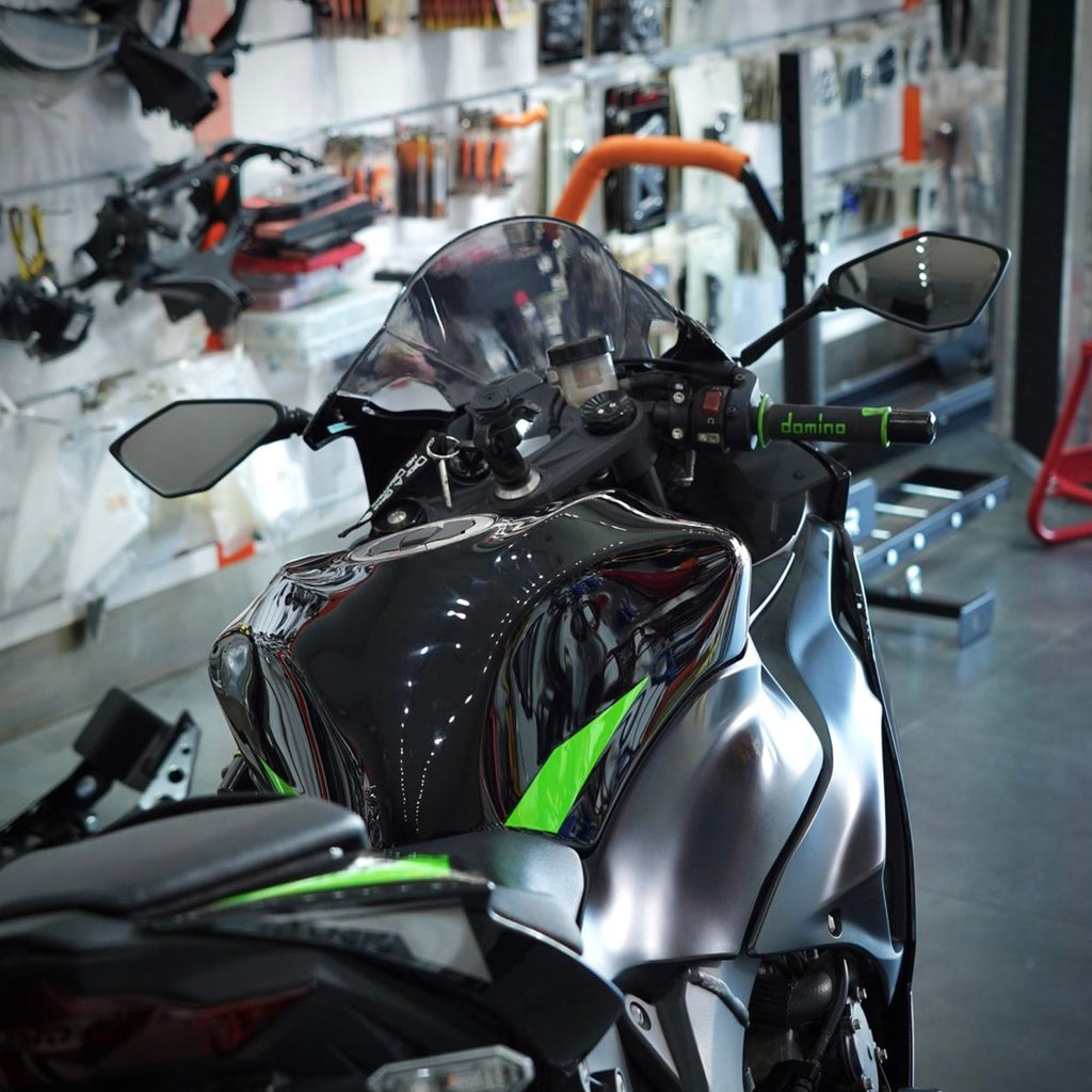 2025 Kawasaki Ninja ZX6R Motorcycle for Sale In Abudhabi - 0555546678