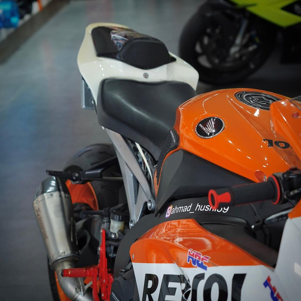 2016 Honda CBR1000RR Repsol for Sale In Abudhabi - 0555546678