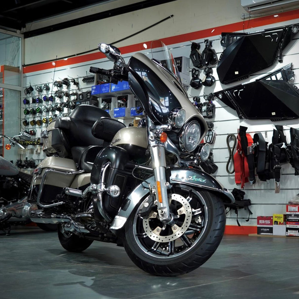 2018 Harley-Davidson Ultra Glide Touring Motorcycle In Abudhabi - 0555546678