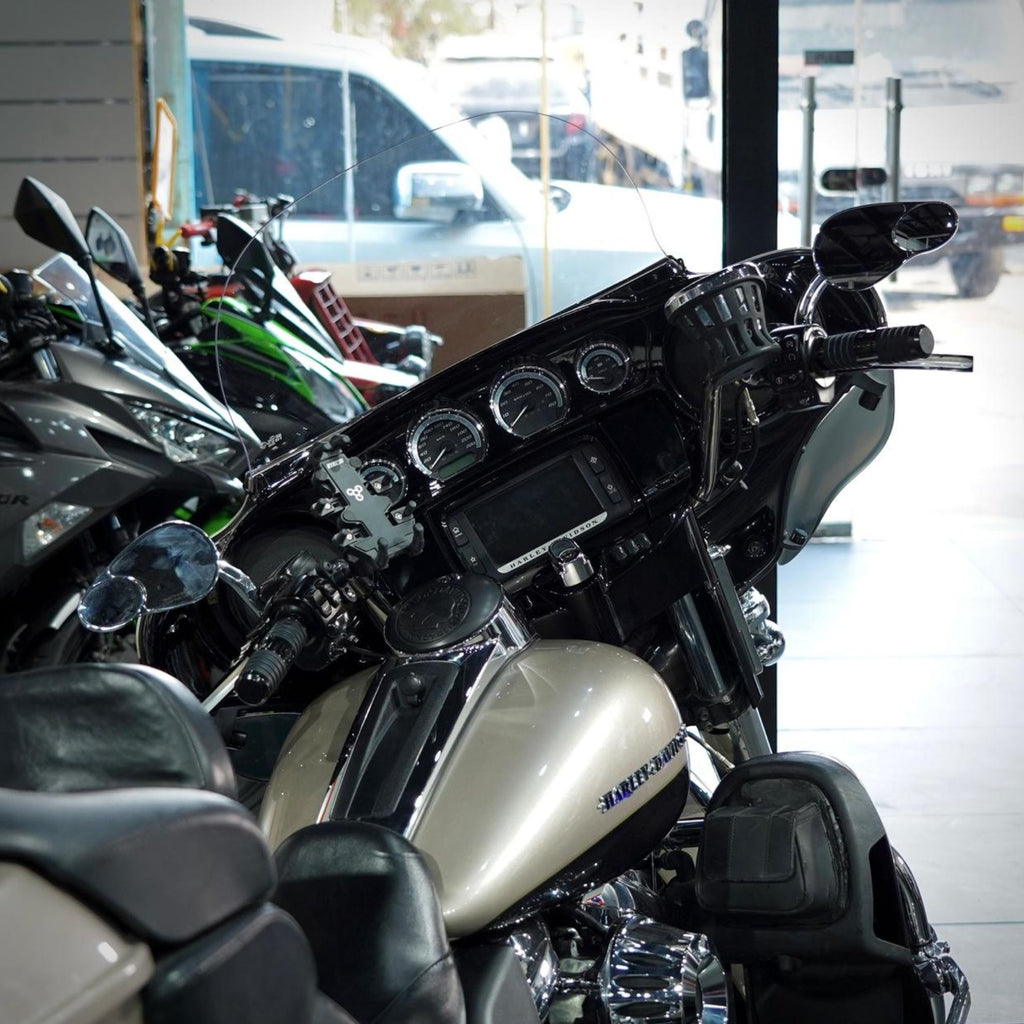2018 Harley-Davidson Ultra Glide Touring Motorcycle In Abudhabi - 0555546678