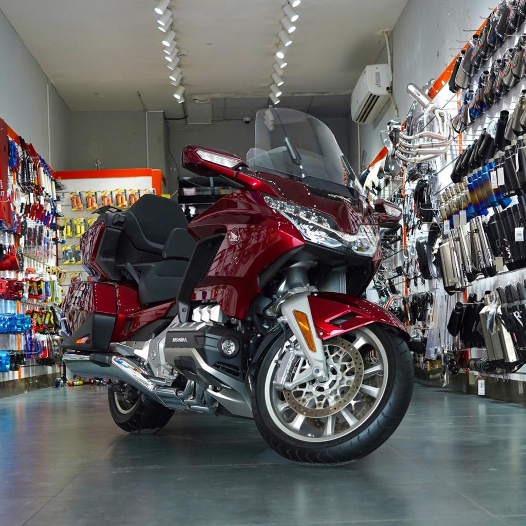 Used 2023 Honda Gold Wing 1800 for Sale In Abudhabi - 0555546678